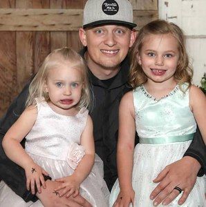 Meet your Posher, Zac